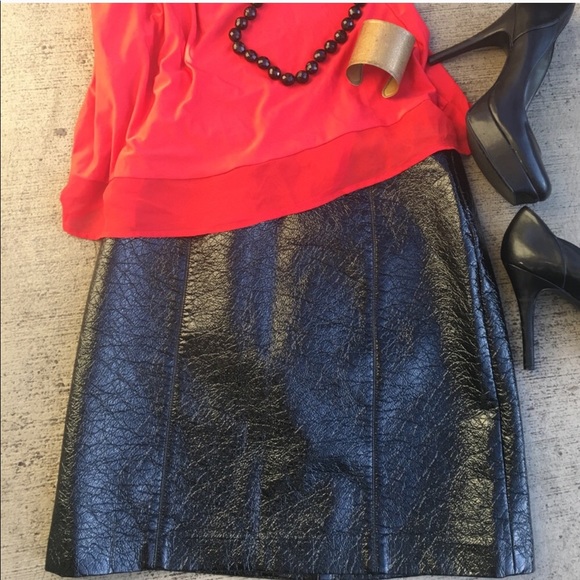 H&M Dresses & Skirts - H&M Shiny Sexy Black Crinkle Crackle Mini Skirt